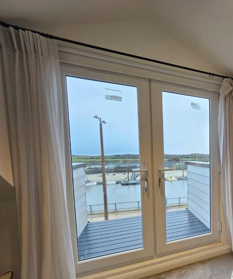 River Breeze Balcony 4 Littlehampton Bagian luar foto