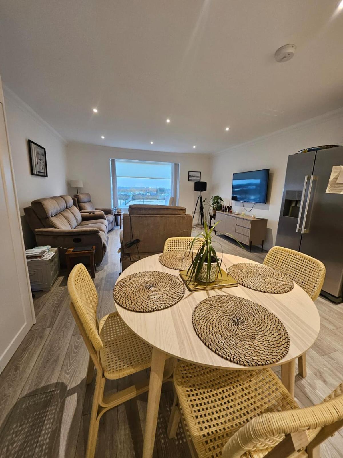 River Breeze Balcony 4 Littlehampton Bagian luar foto